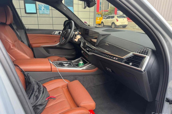 2024 BMW X7 с пробегом 11 172 км