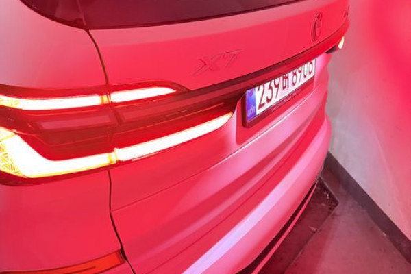 2025 BMW X7 с пробегом 3 020 км