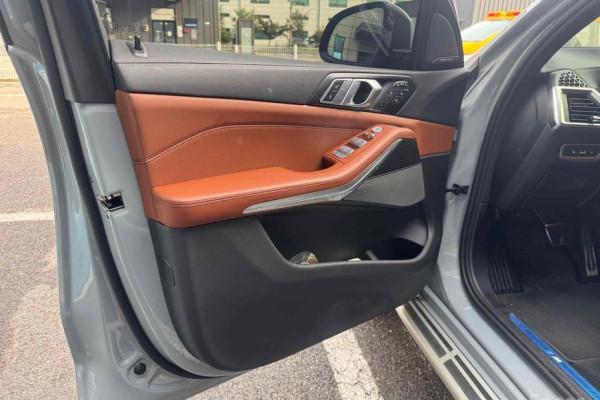 2024 BMW X7 с пробегом 11 172 км