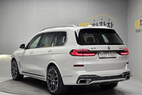2025 BMW X7 с пробегом 6 678 км