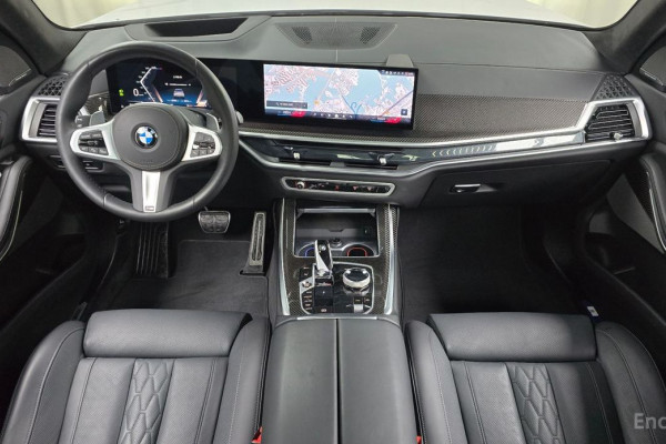 2025 BMW X7 с пробегом 20 790 км