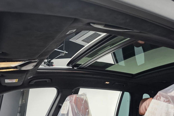 2025 BMW X7 с пробегом 23 км