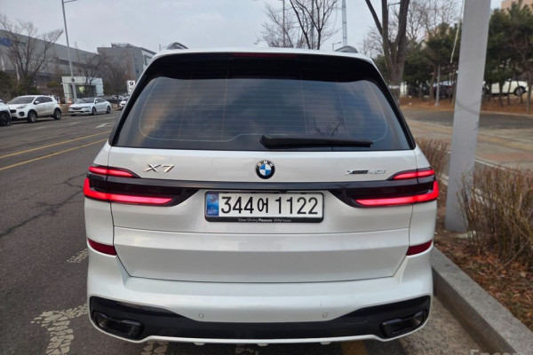 2025 BMW X7 с пробегом 6 500 км