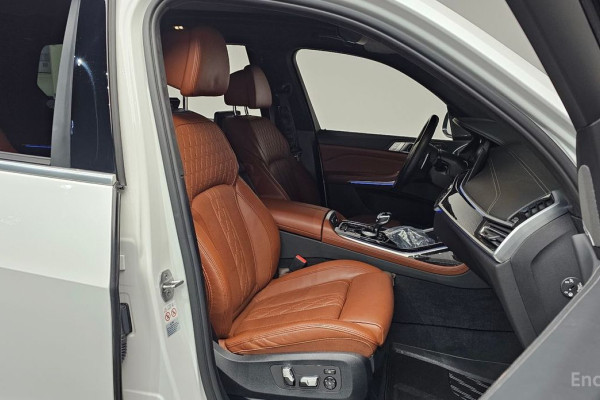 2022 BMW X7 с пробегом 59 672 км