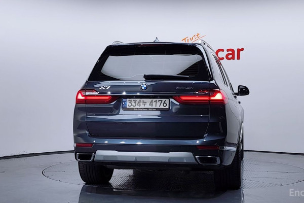 2022 BMW X7 с пробегом 56 210 км