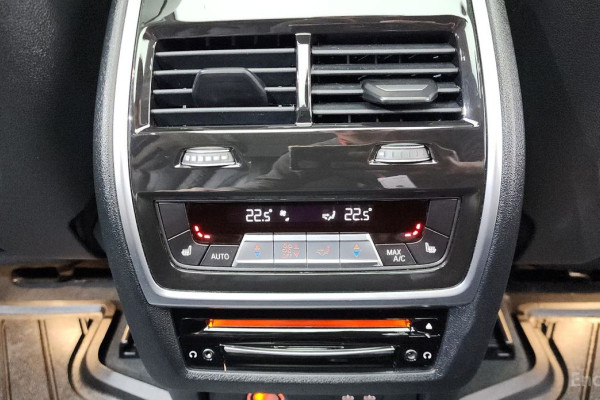 2022 BMW X7 с пробегом 56 210 км