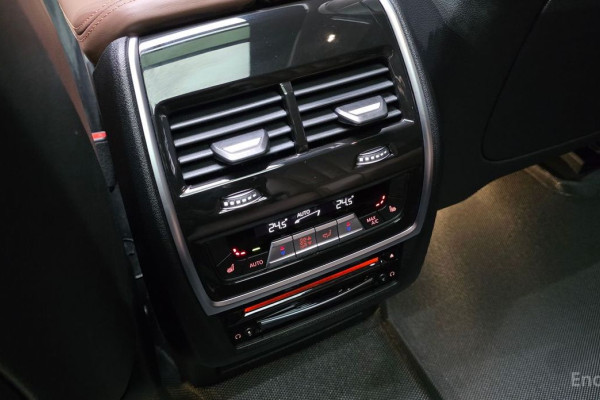 2022 BMW X7 с пробегом 48 946 км