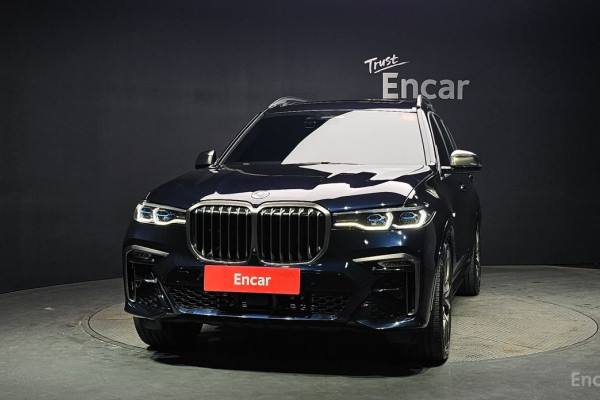 2022 BMW X7 с пробегом 73 337 км