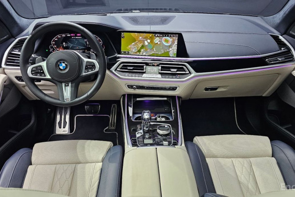 2022 BMW X7 с пробегом 73 337 км