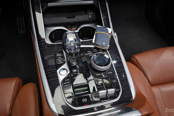 2022 BMW X7 с пробегом 73 973 км