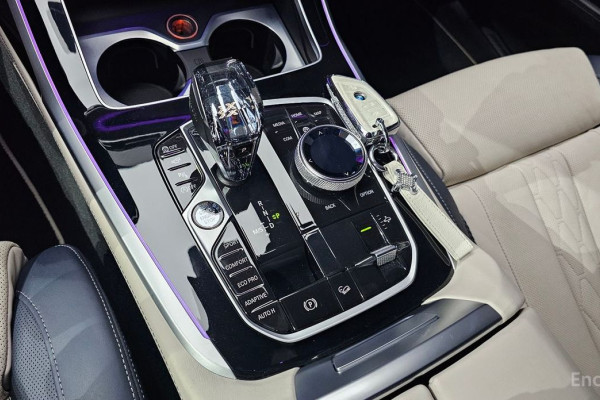 2022 BMW X7 с пробегом 73 337 км