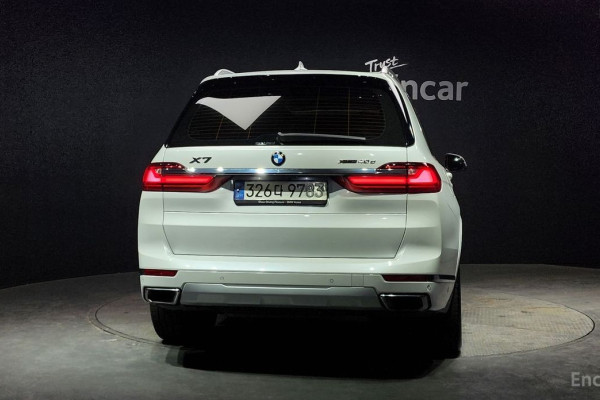2022 BMW X7 с пробегом 94 693 км