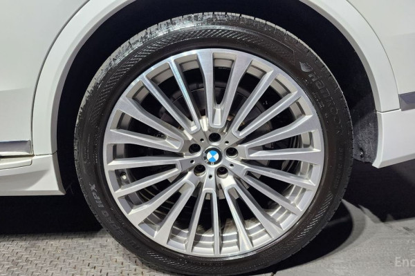 2022 BMW X7 с пробегом 94 693 км