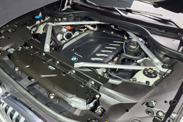 2022 BMW X7 с пробегом 94 693 км