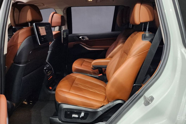 2022 BMW X7 с пробегом 94 693 км