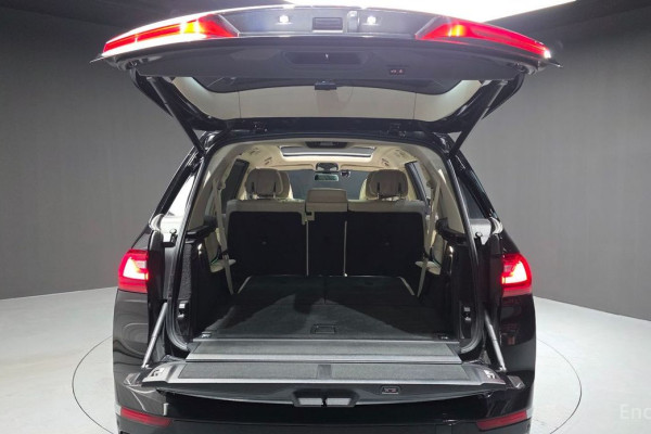 2022 BMW X7 с пробегом 142 825 км