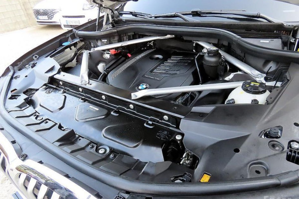 2022 BMW X7 с пробегом 25 000 км