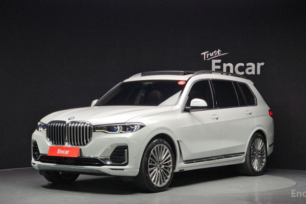 2022 BMW X7 с пробегом 64 344 км