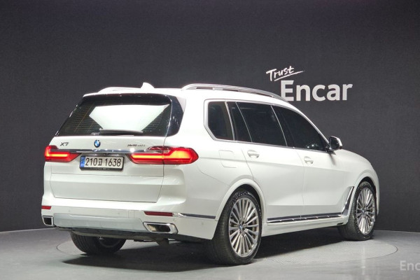 2022 BMW X7 с пробегом 64 344 км