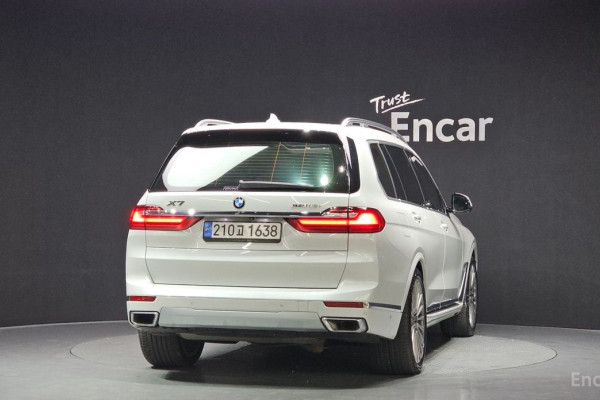 2022 BMW X7 с пробегом 64 344 км
