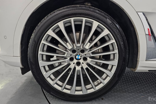 2022 BMW X7 с пробегом 79 235 км