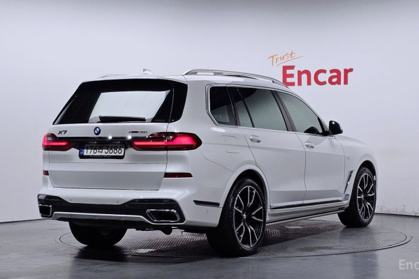 2022 BMW X7 с пробегом 35 515 км