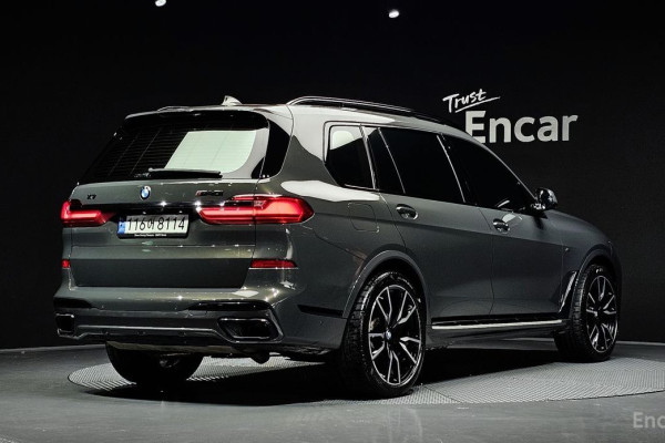 2022 BMW X7 с пробегом 37 669 км