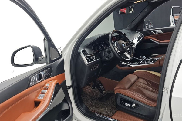 2022 BMW X7 с пробегом 35 515 км