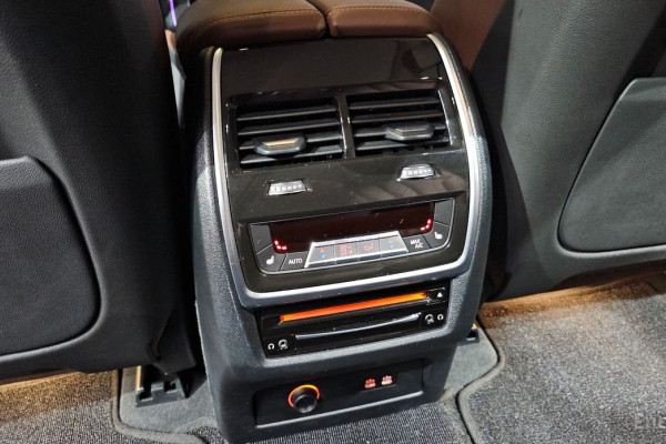 2022 BMW X7 с пробегом 64 344 км