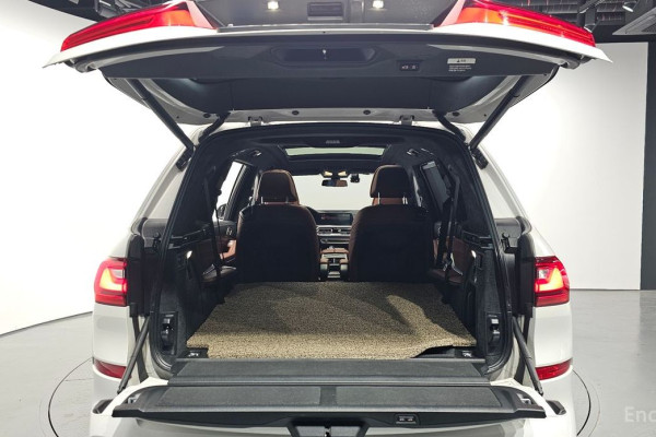 2022 BMW X7 с пробегом 35 515 км