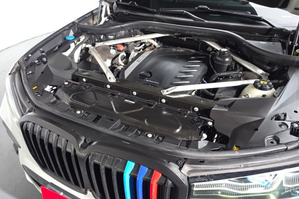 2022 BMW X7 с пробегом 73 540 км