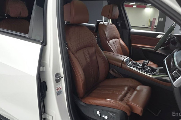 2022 BMW X7 с пробегом 73 540 км