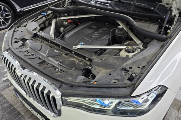 2022 BMW X7 с пробегом 80 609 км