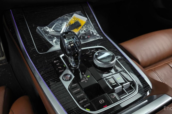 2022 BMW X7 с пробегом 80 609 км