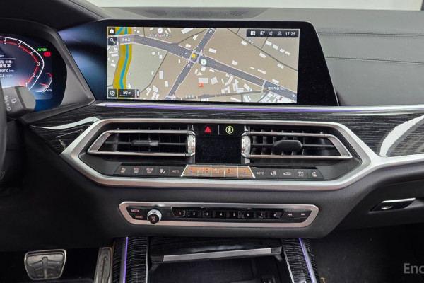 2022 BMW X7 с пробегом 80 609 км