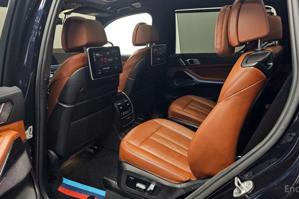 2022 BMW X7 с пробегом 109 377 км