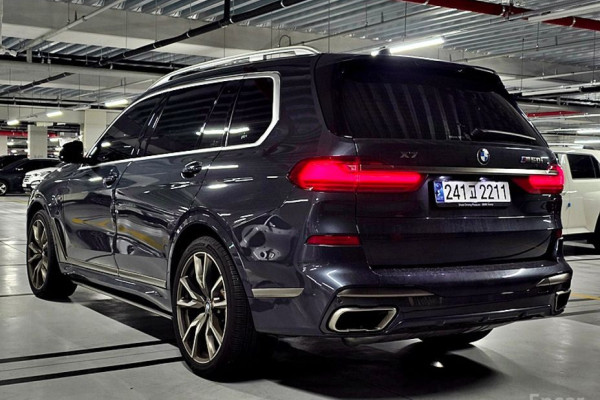 2022 BMW X7 с пробегом 59 833 км
