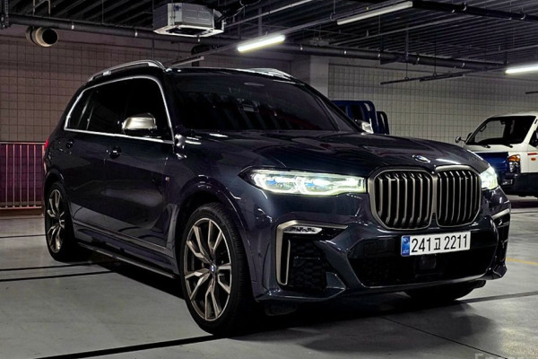 2022 BMW X7 с пробегом 59 833 км