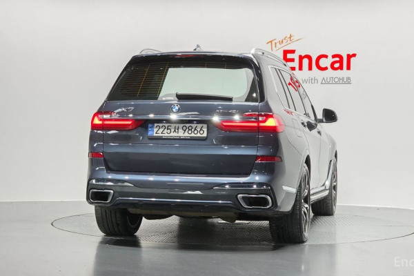 2022 BMW X7 с пробегом 55 613 км