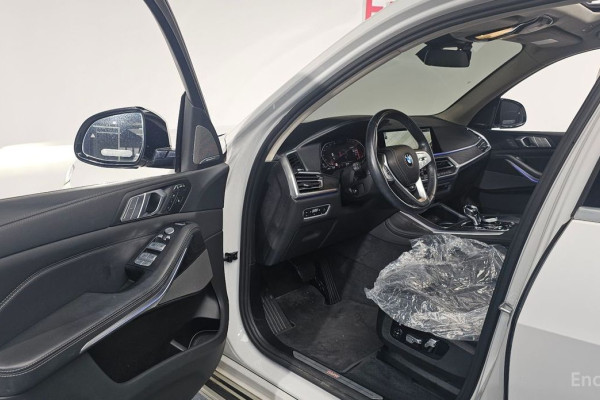 2022 BMW X7 с пробегом 39 906 км