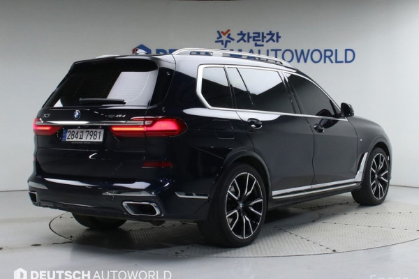 2022 BMW X7 с пробегом 124 029 км