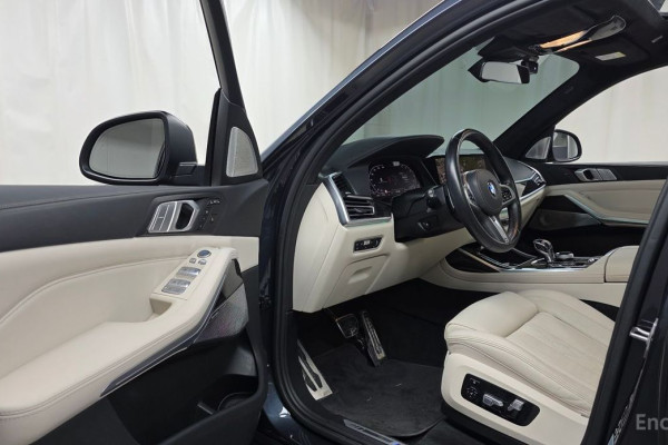 2022 BMW X7 с пробегом 55 613 км