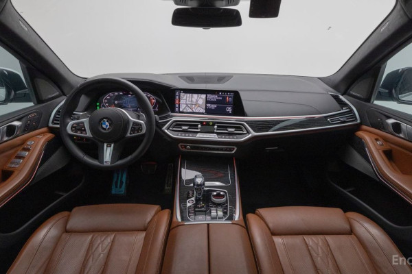 2022 BMW X7 с пробегом 68 850 км