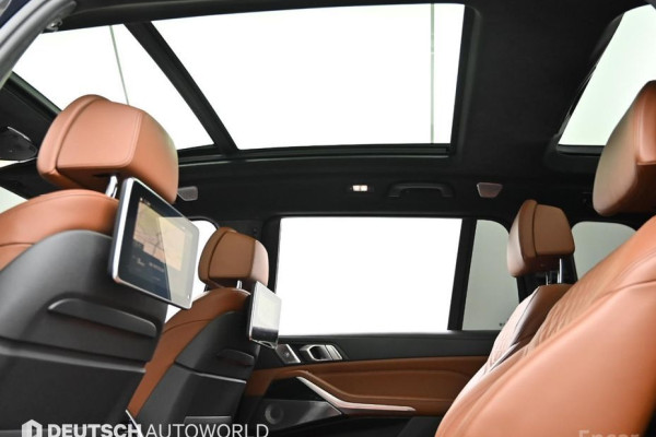 2022 BMW X7 с пробегом 124 029 км