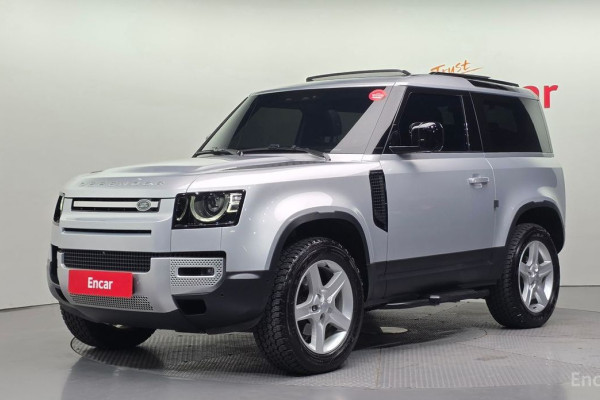 2022 Land Rover Defender с пробегом 17 590 км