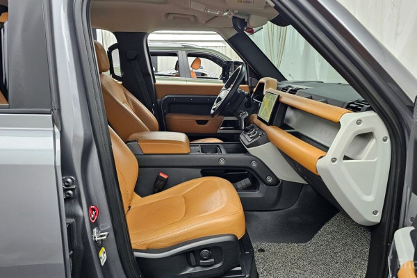 2022 Land Rover Defender с пробегом 90 174 км