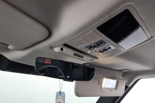 2022 Land Rover Defender с пробегом 54 017 км