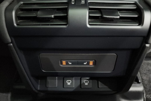 2022 Land Rover Defender с пробегом 54 017 км