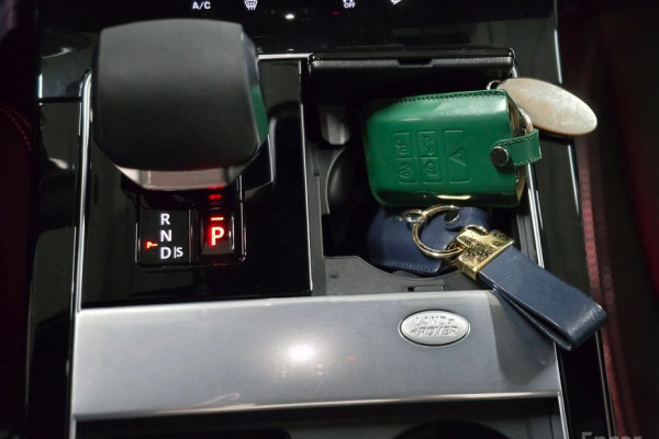 2023 Land Rover Range Rover Velar с пробегом 49 795 км