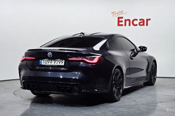 2023 BMW M4 с пробегом 30 394 км